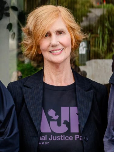 Sandra Kyle